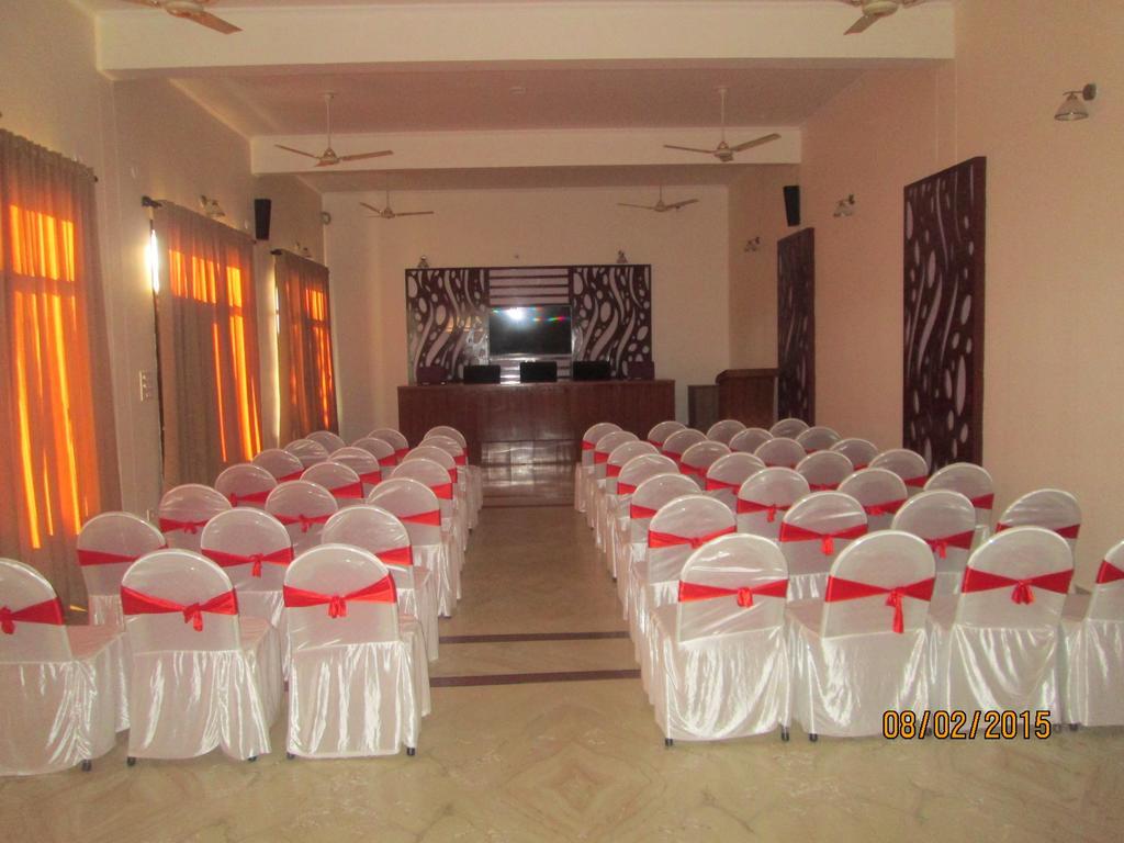Harshikhar Hotel Bhimtal Exterior photo