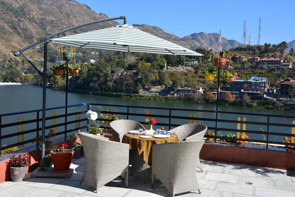 Harshikhar Hotel Bhimtal Exterior photo