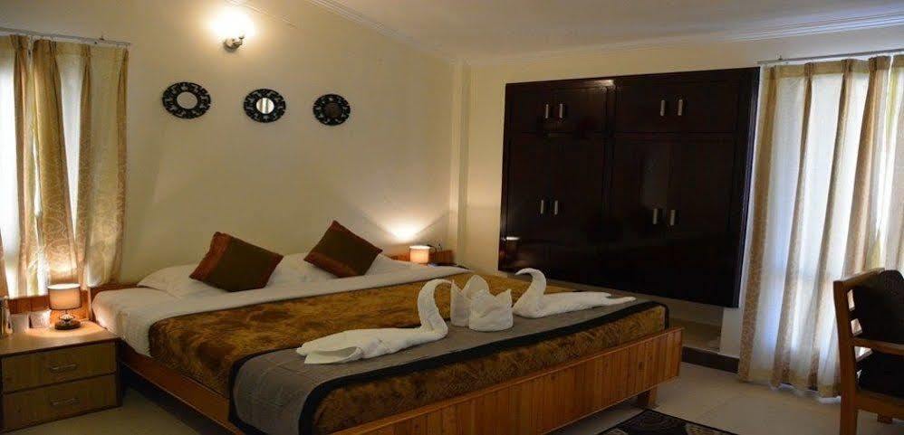 Harshikhar Hotel Bhimtal Exterior photo